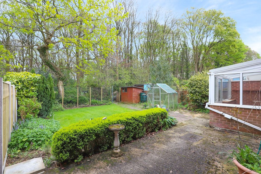 Property photo 2 of 20