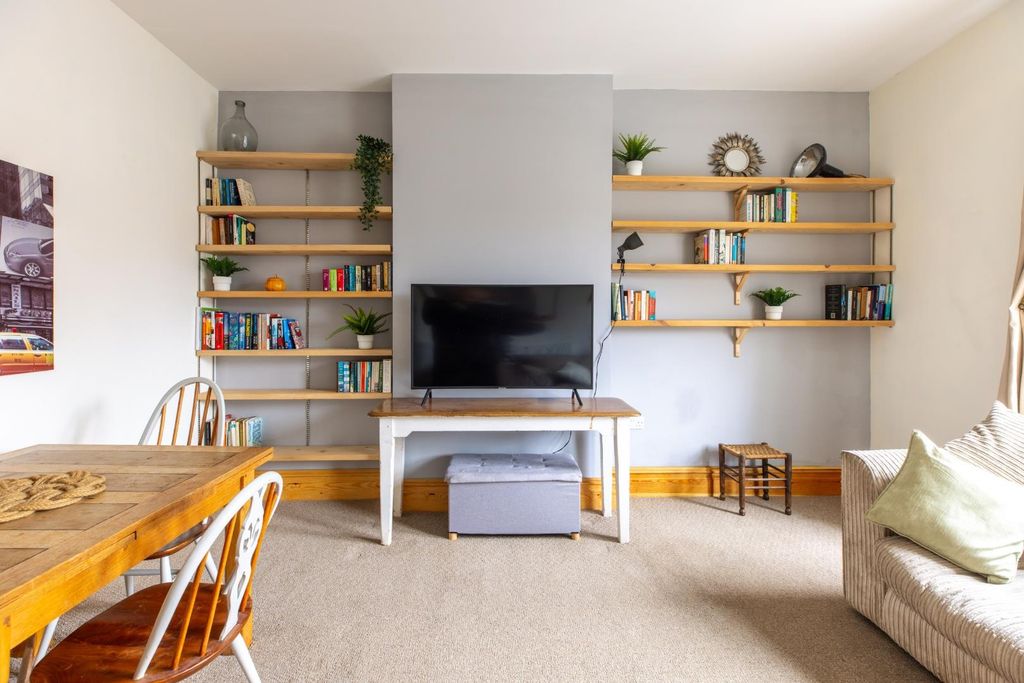 Property photo 1 of 15 70A High St Bs16-11.Jpg