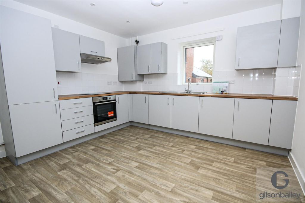 Property photo 2 of 10 10-Img_8398.Jpg