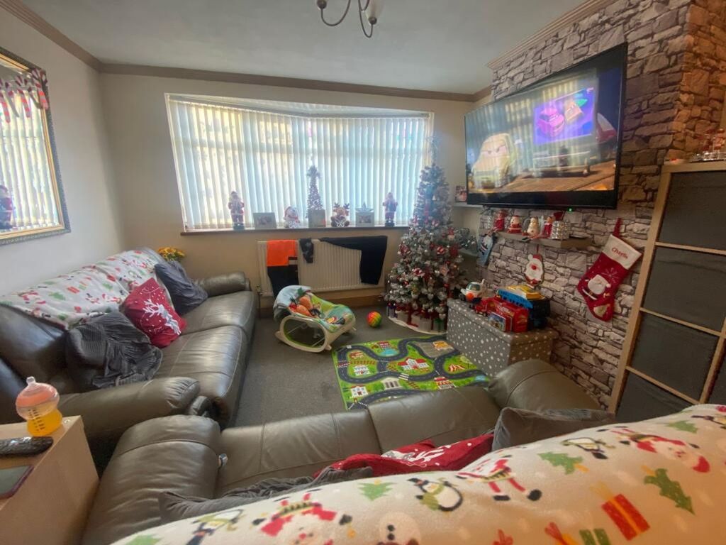 Property photo 3 of 9