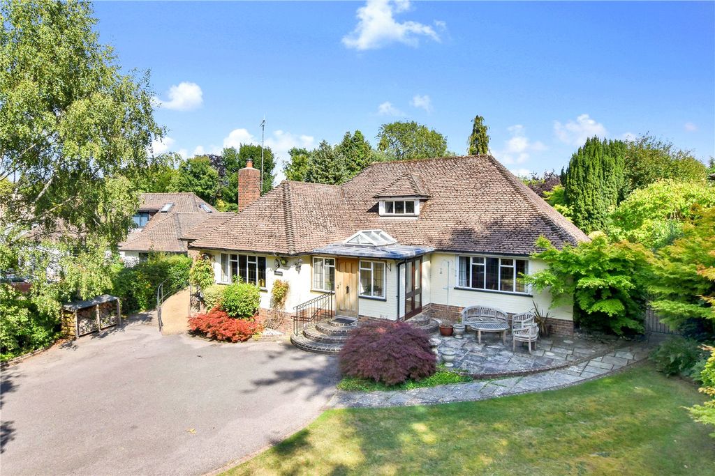 Property photo 1 of 18 Front Aspect