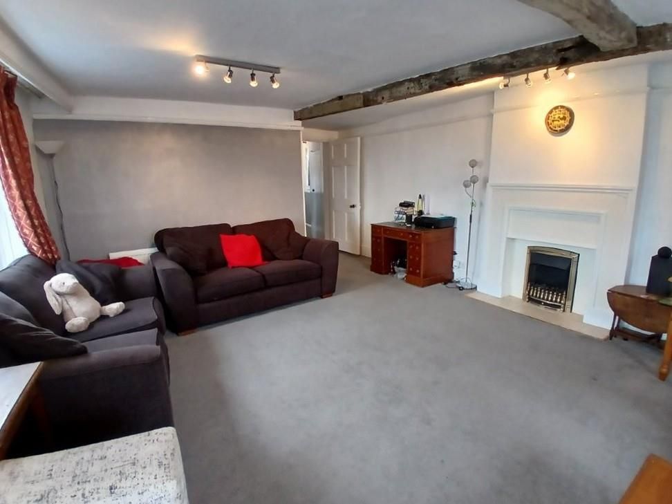 Property photo 3 of 9 7.Jpg