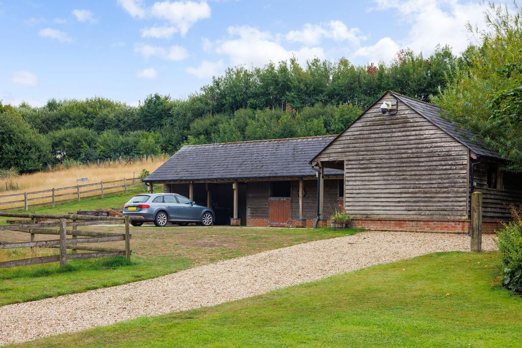 Property photo 3 of 37