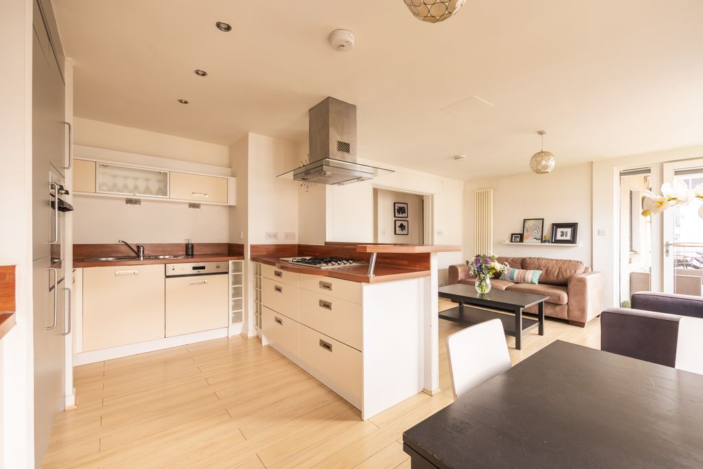 Property photo 3 of 16 Property Image 3