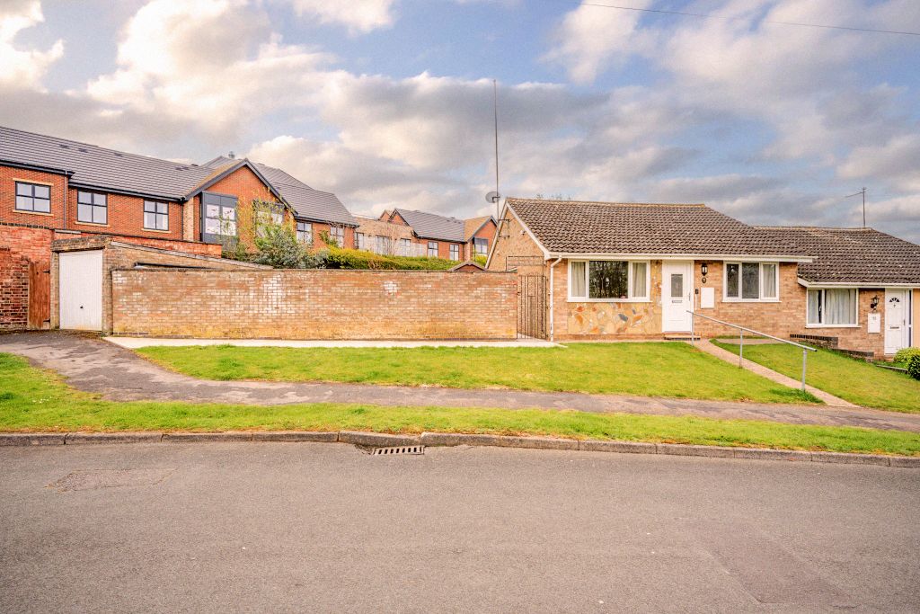 Property photo 1 of 8