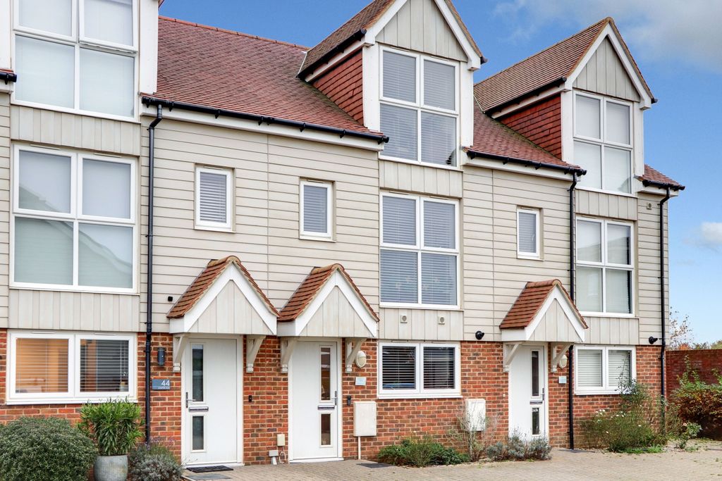 Property photo 1 of 16 Front Of Property