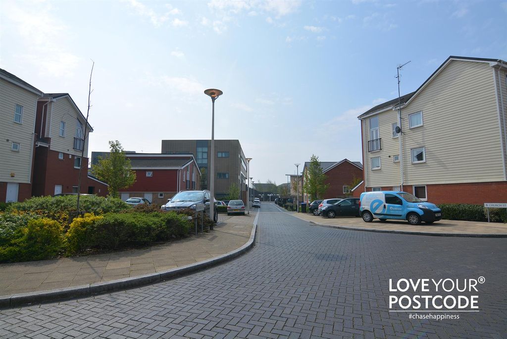 Property photo 2 of 5