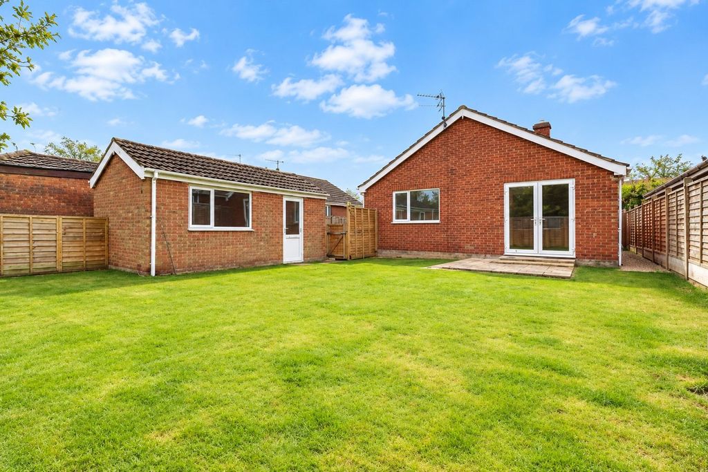 Property photo 2 of 11