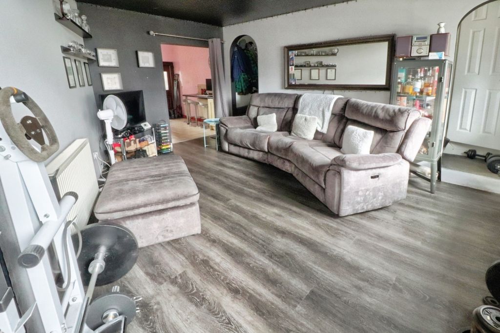 Property photo 3 of 15 B27762A7-Img_6176_7_8