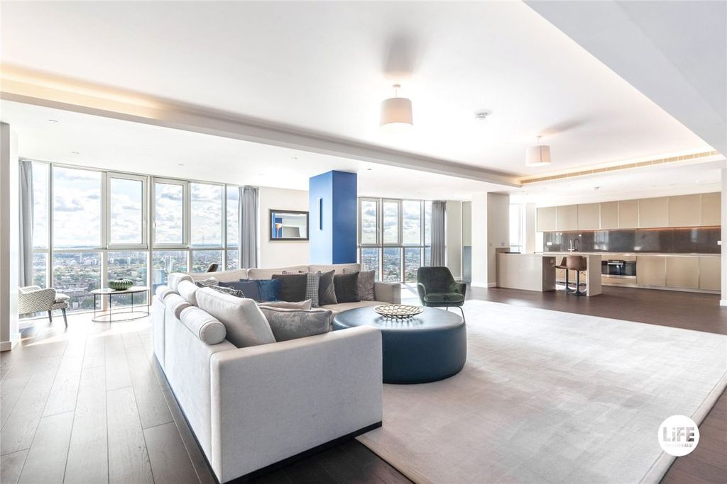 Property photo 3 of 25