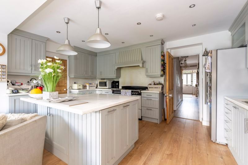 Property photo 3 of 30 Photo 6