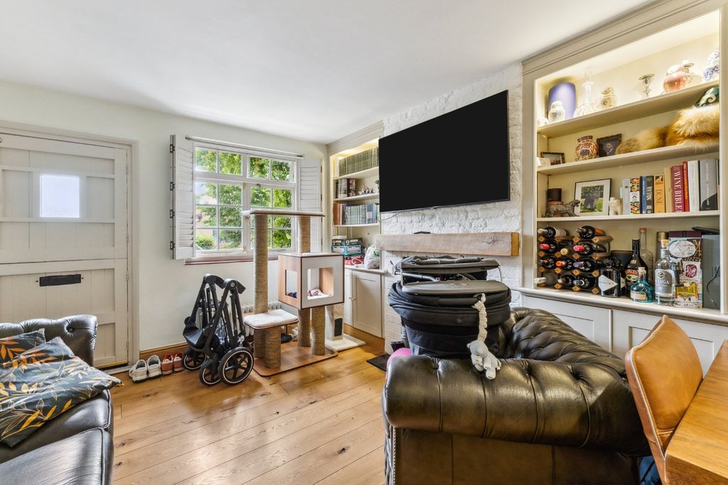 Property photo 3 of 17