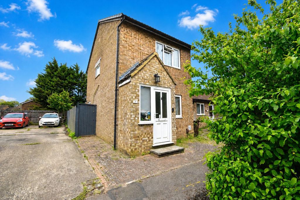 Property photo 1 of 11
