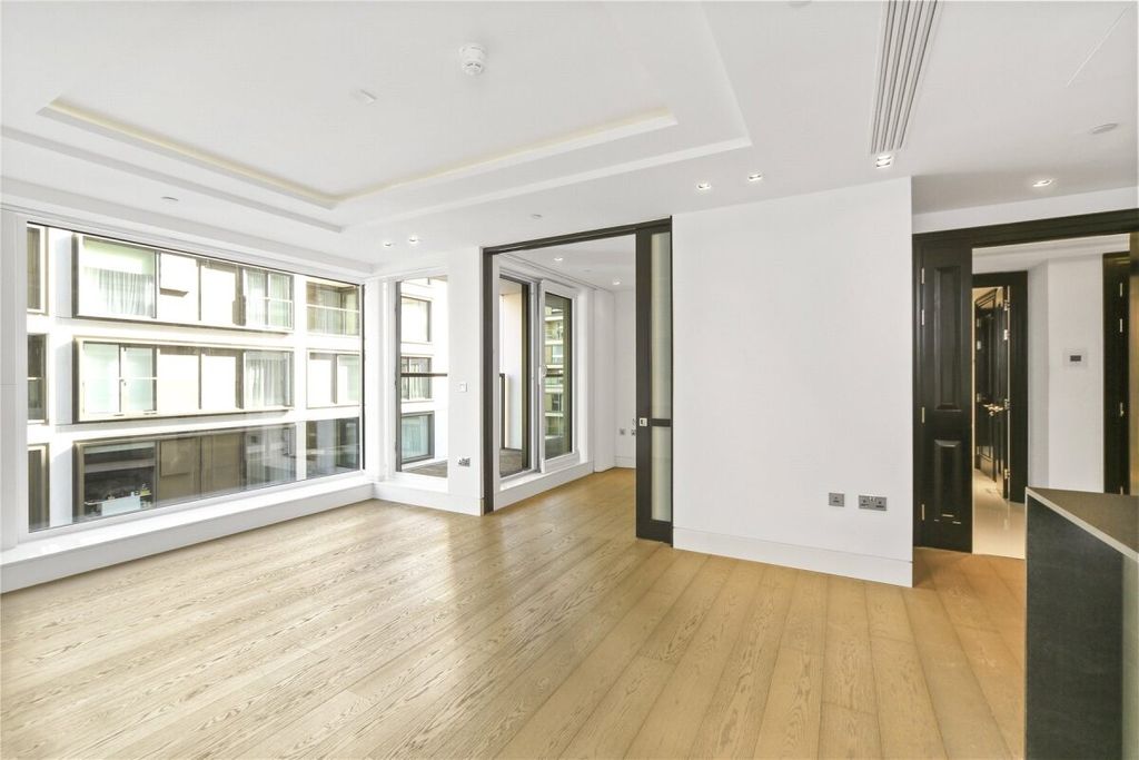 Property photo 1 of 12 Wolfe House