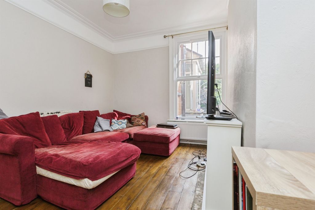 Property photo 2 of 17