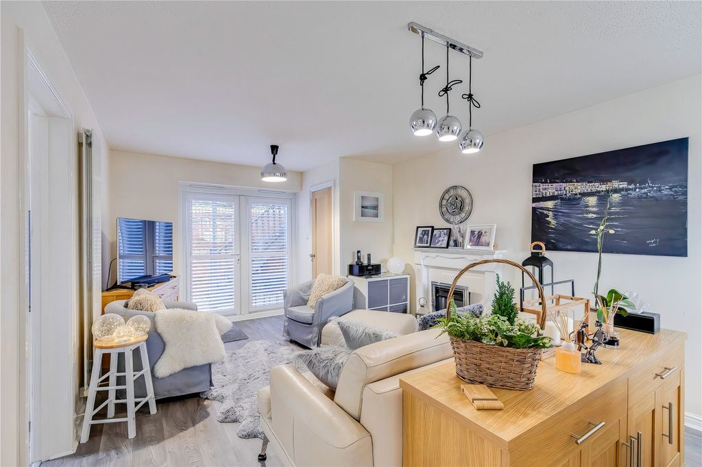 Property photo 3 of 30 Picture No. 48