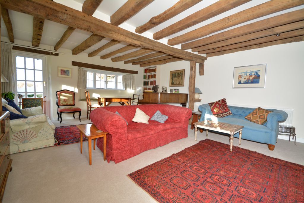 Property photo 3 of 22 Photo 04