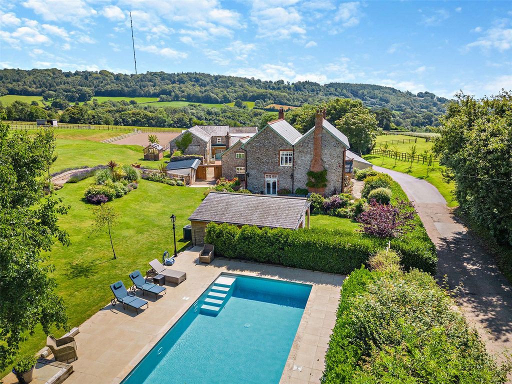 Property photo 2 of 38 Swimming Pool