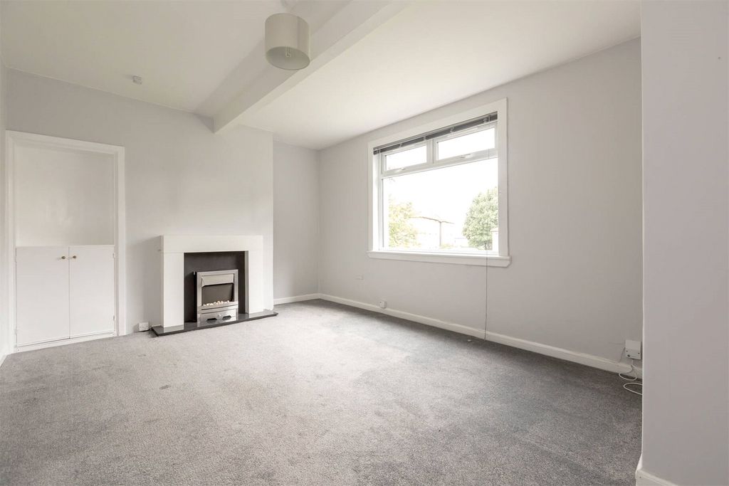 Property photo 2 of 19 Picture No. 02