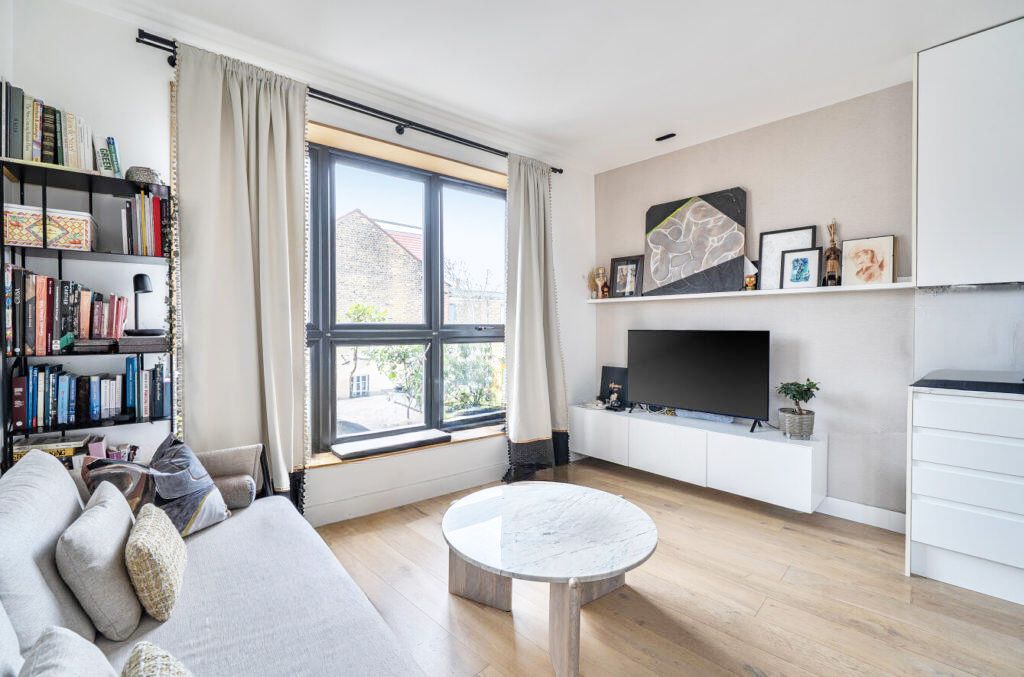 Property photo 3 of 12