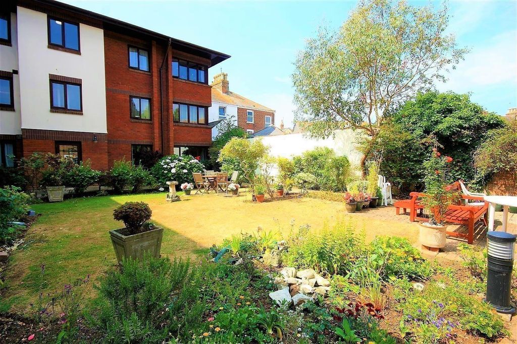 Property photo 1 of 10 Nc Garden.Jpg