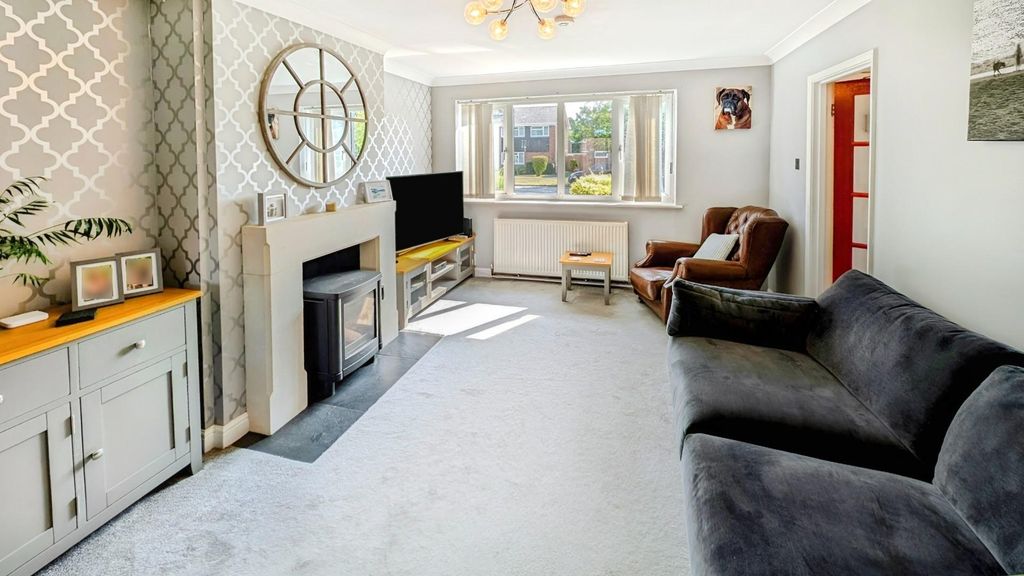 Property photo 2 of 24 145 Finch Lounge 6.Jpg