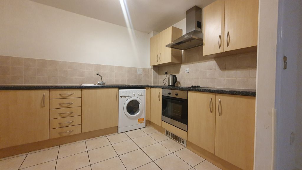 Property photo 1 of 11 1 Bedroom Flat For Rent