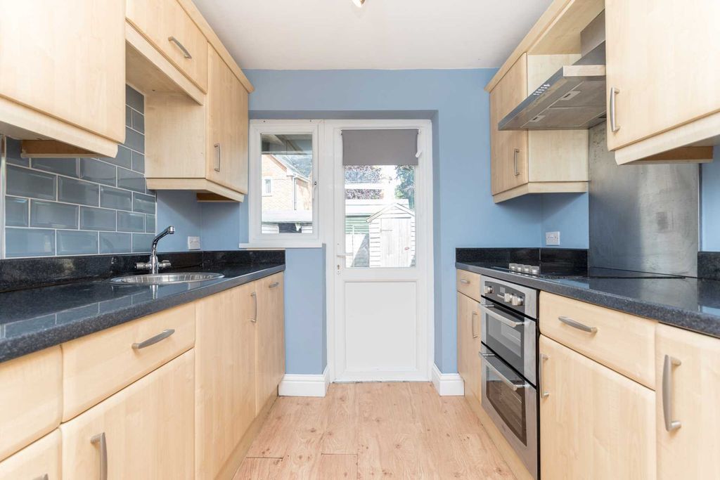 Property photo 3 of 14