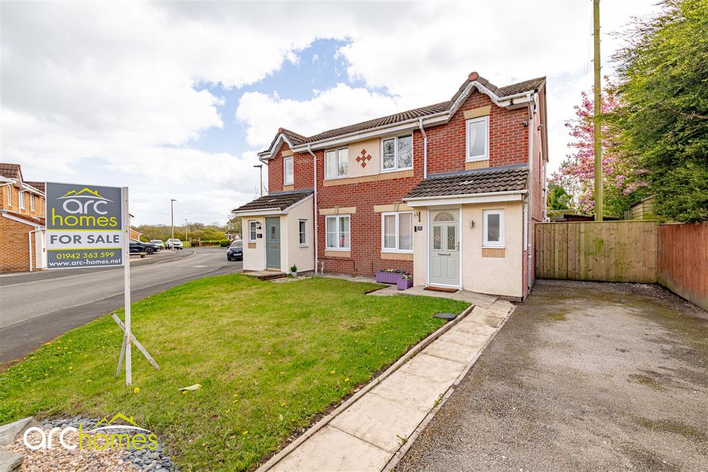 Property photo 1 of 25 Penswick-10.Jpg