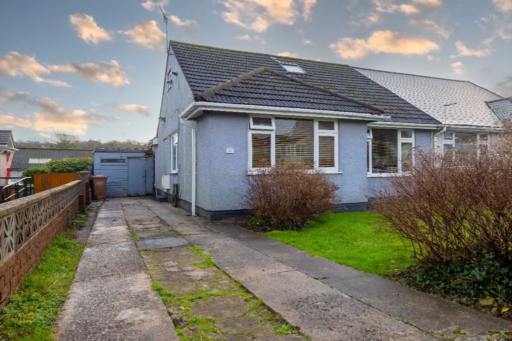 Property photo 2 of 35