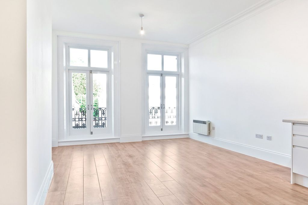 Property photo 2 of 6 Living Space