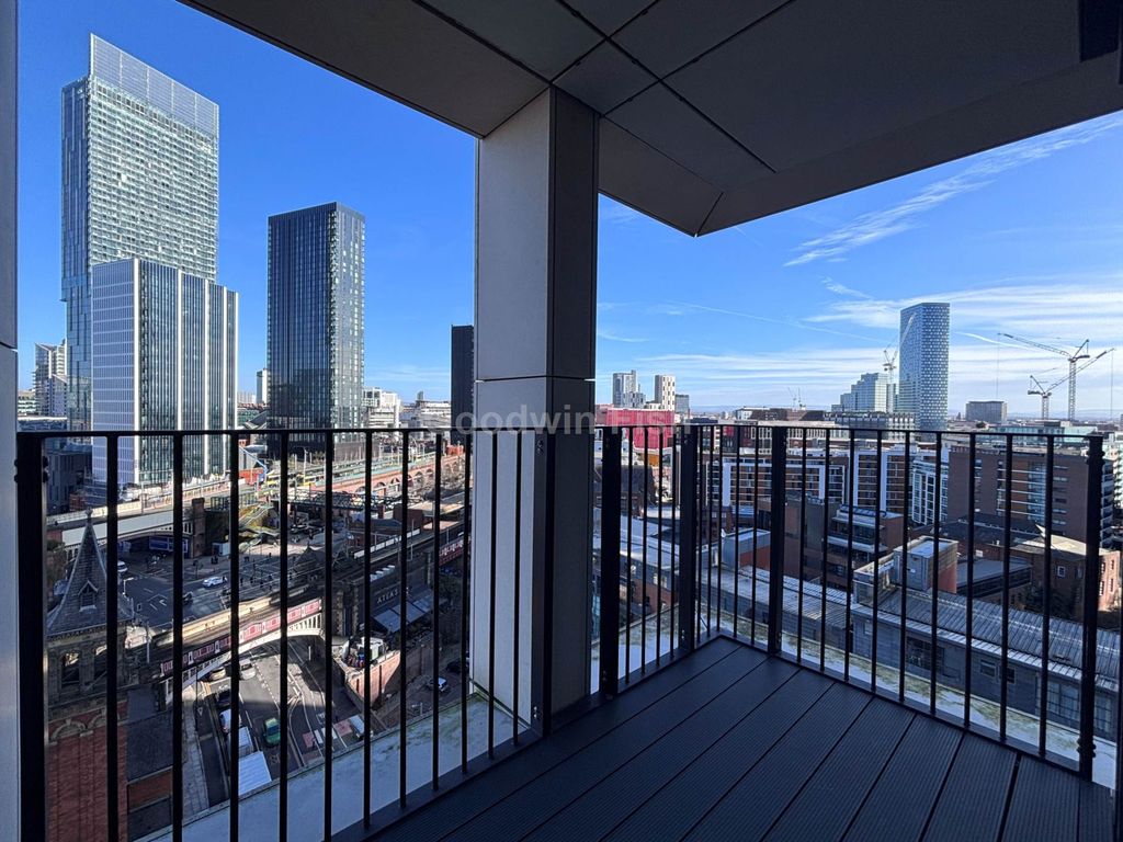 Property photo 3 of 34