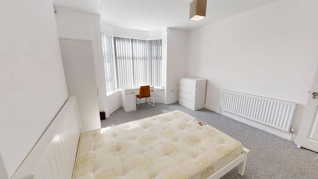 Property photo 1 of 8 A Bright And Spacious Master Bedroom Featuring A c...