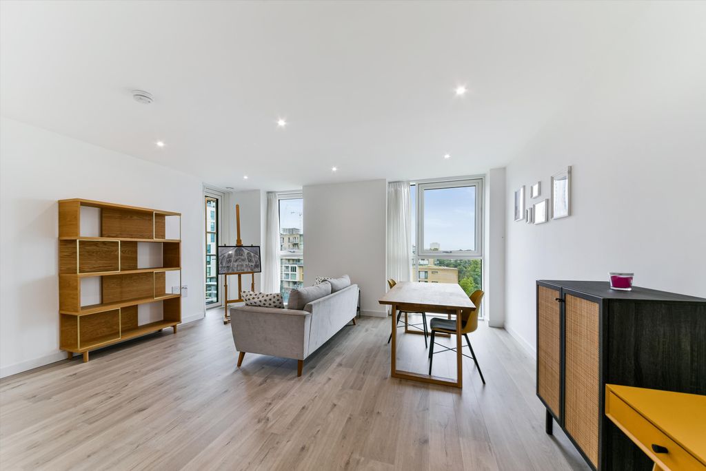 Property photo 1 of 12 Image