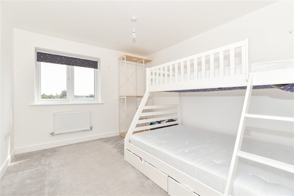 Property photo 1 of 11 Bedroom 2