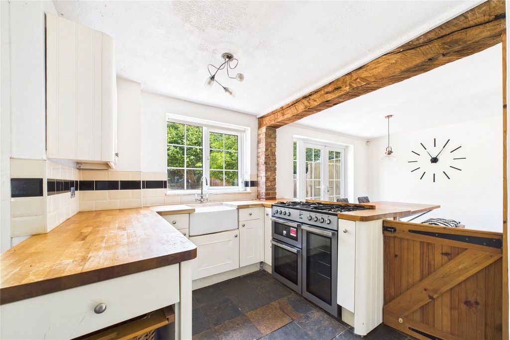 Property photo 2 of 14 Picture No. 34