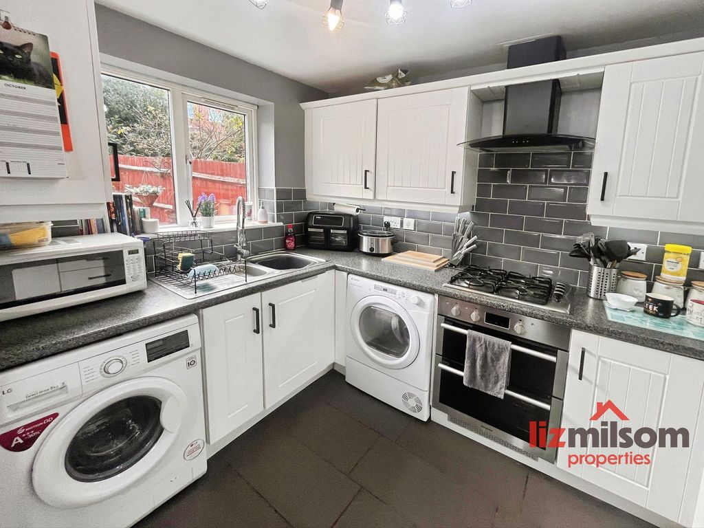 Property photo 3 of 16