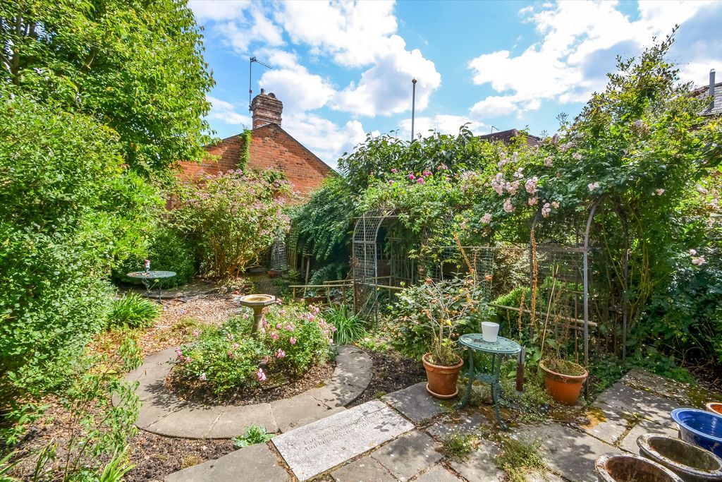 Property photo 1 of 13 Image