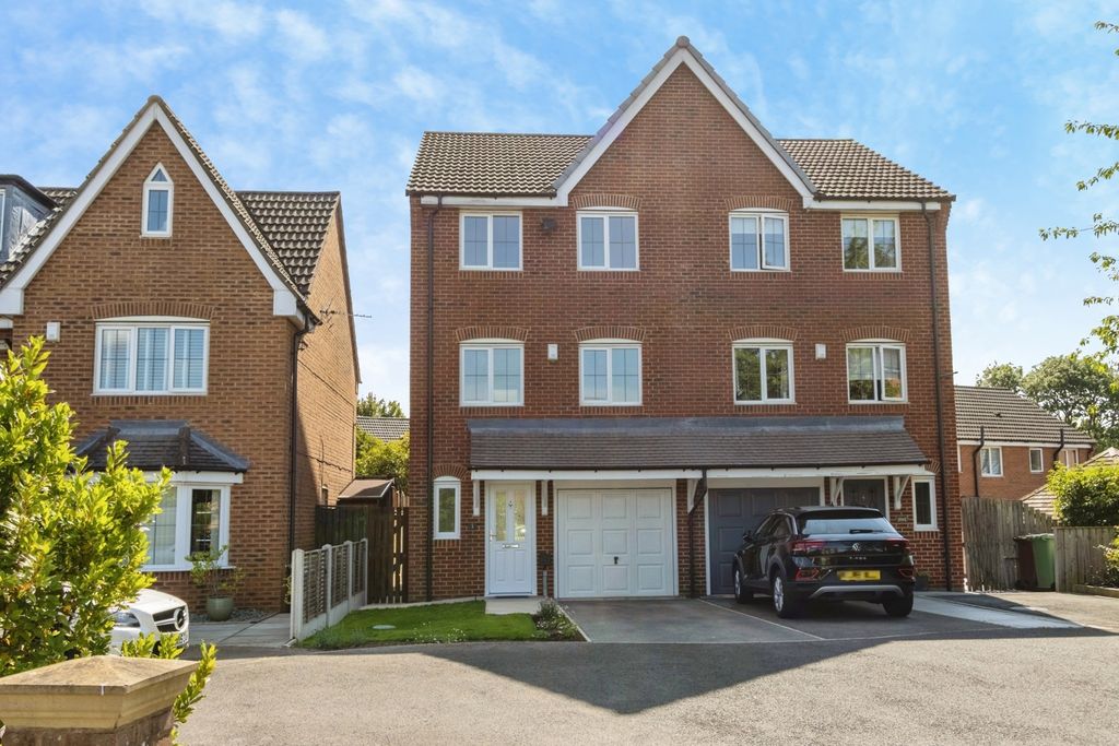 Property photo 1 of 17 Pbox-Img.Jpg