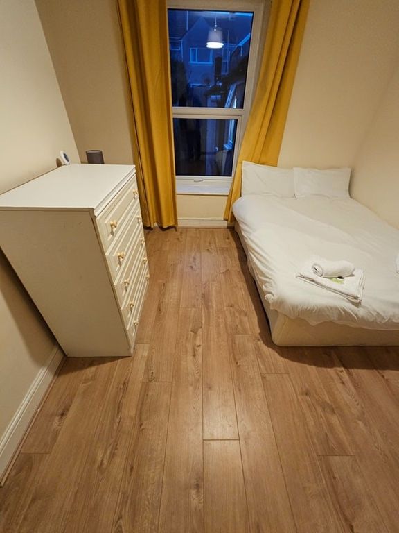 Property photo 3 of 9 O_1H826Ips610365Mp1Okaj6Afi28
