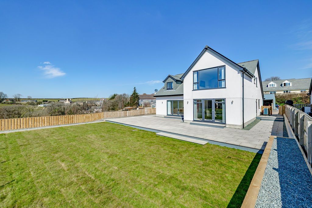 Property photo 1 of 17 Outside Rear