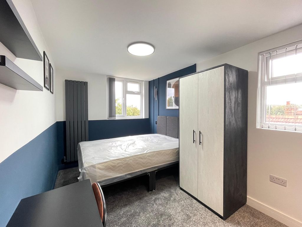 Property photo 1 of 12 039Ae3c0-2Be9-41Db-9415-E52d08964Cec