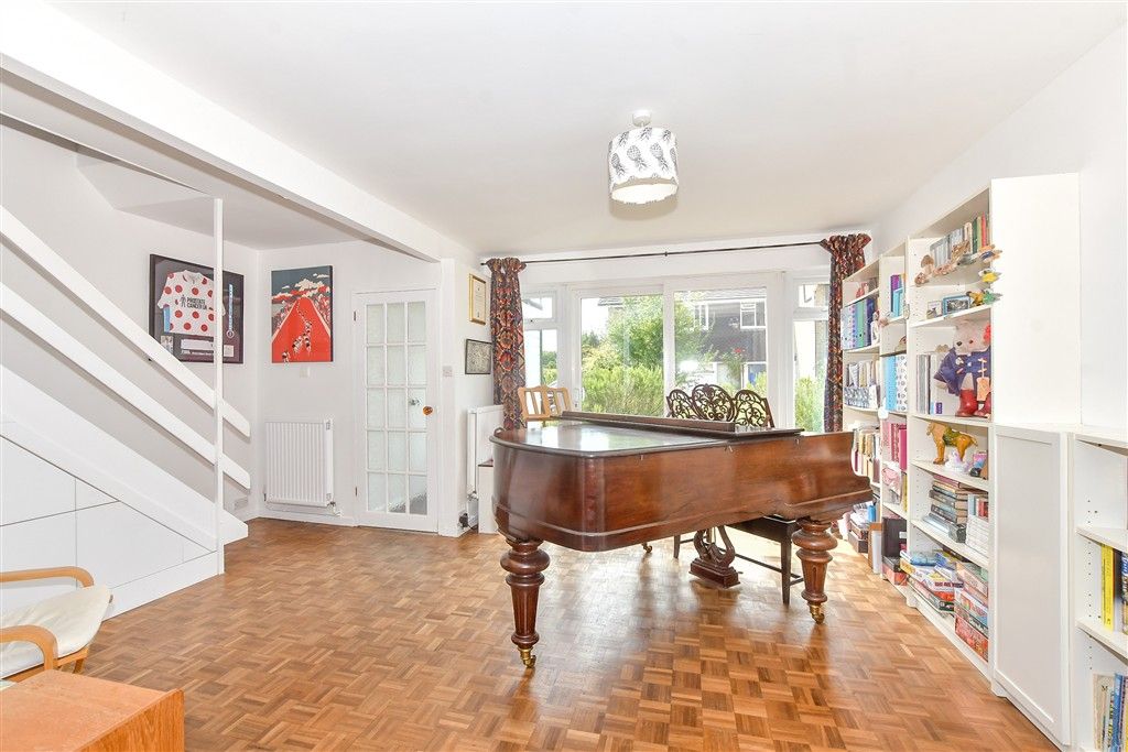 Property photo 2 of 11 Sitting Room