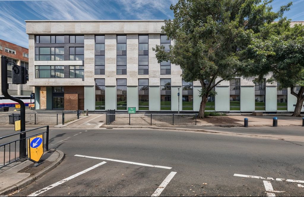 Property photo 3 of 4