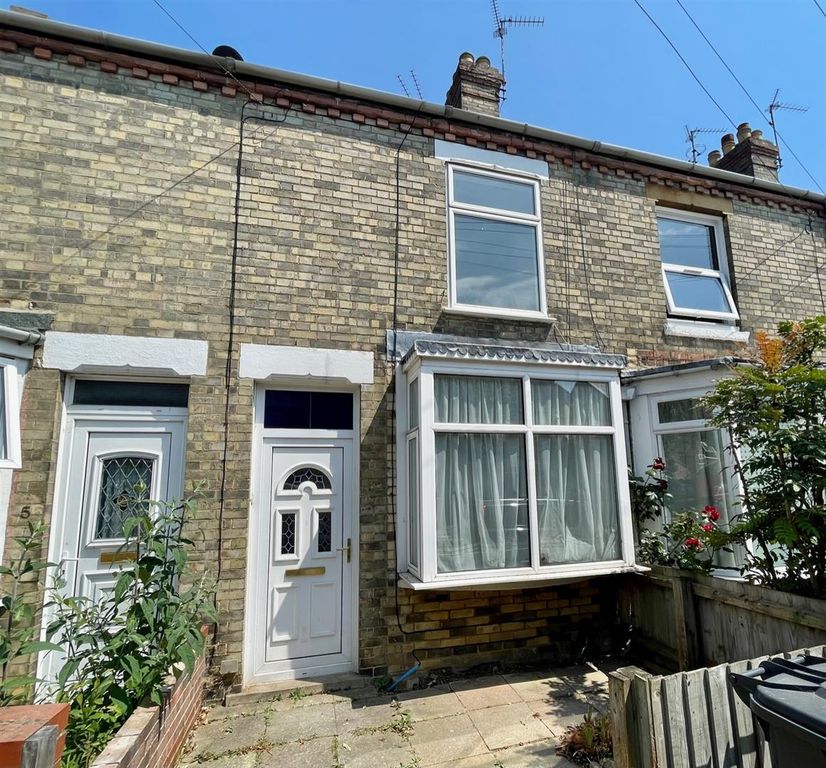 Property photo 1 of 12