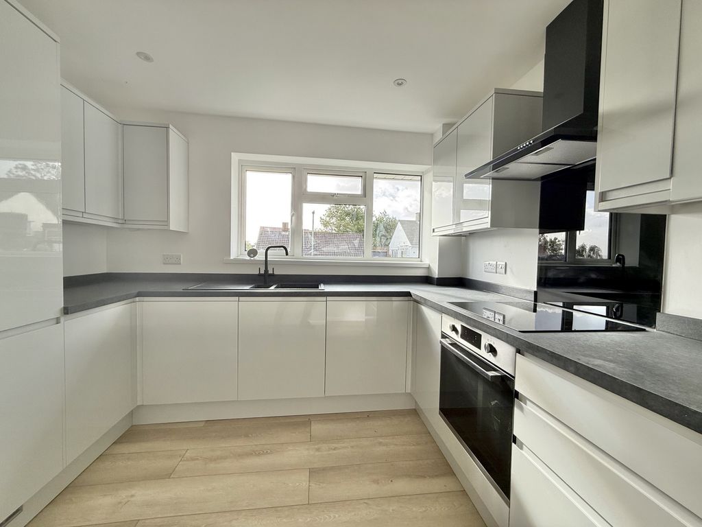 Property photo 3 of 15 Photo 3