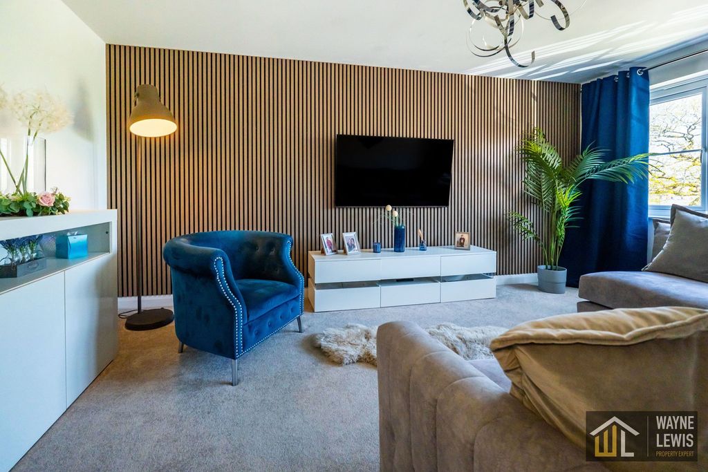 Property photo 2 of 44