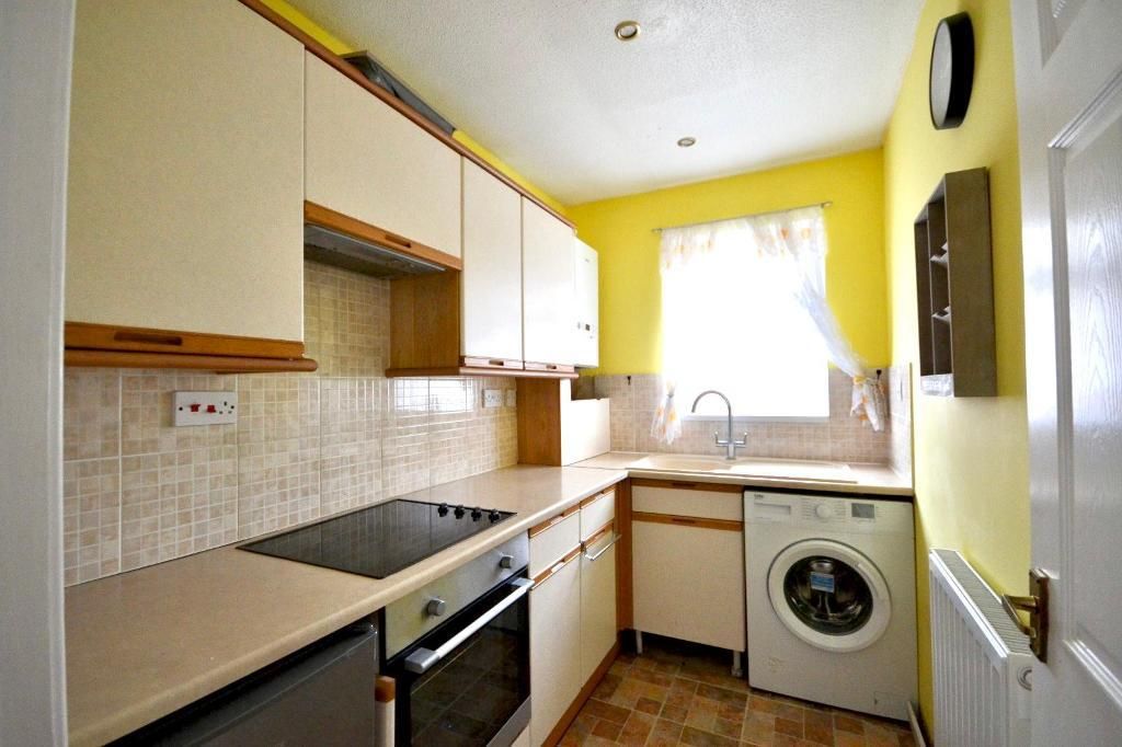 Property photo 2 of 8 Kitchen