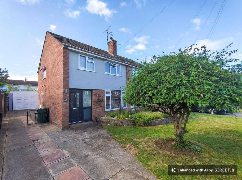 Property photo 1 of 27