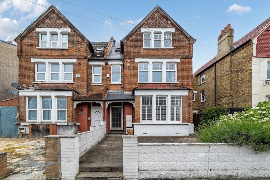 Property photo 3 of 11 Picture No. 20